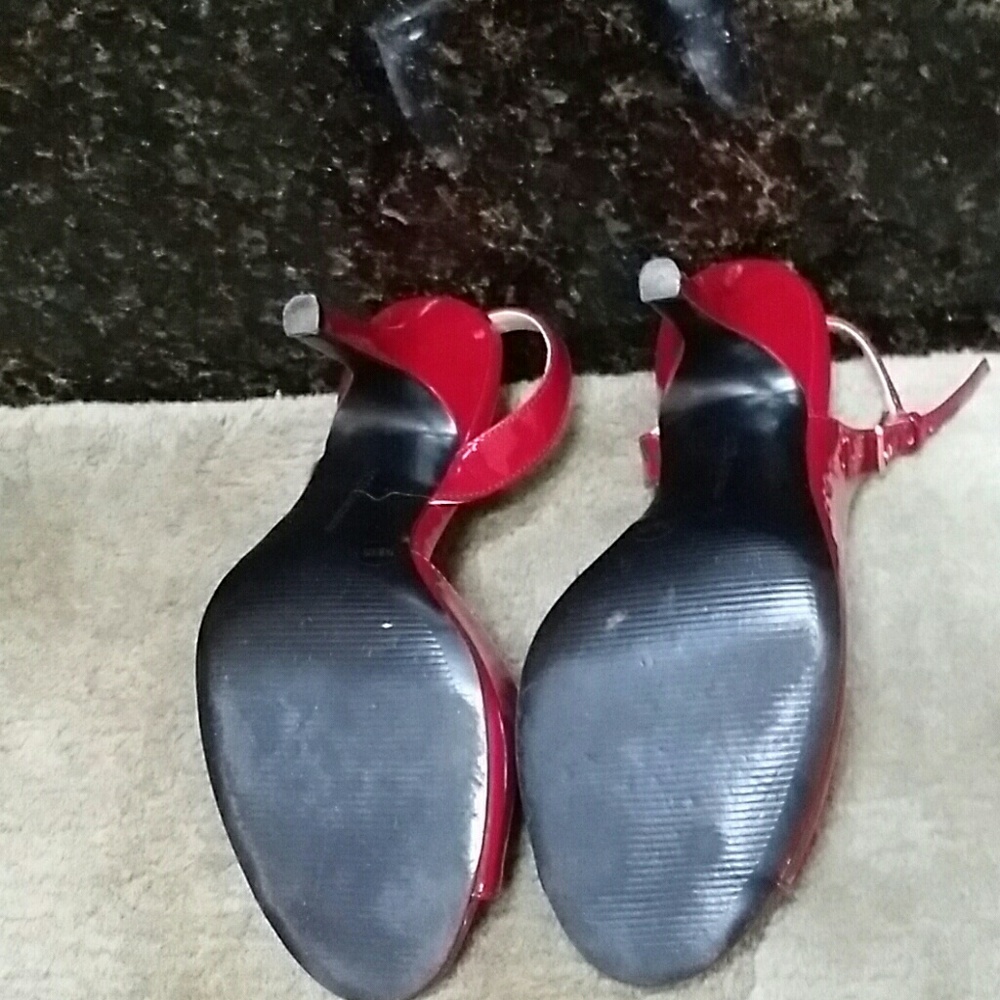 BCBG Shoes - Picture 3 of 3